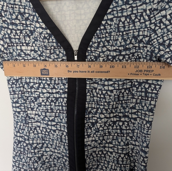 Tory Burch Geometric Print Ponte Zip Front V Neck Dress Size XS Women's - Picture 7 of 8
